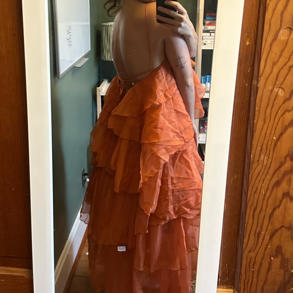Elegant Backless Ruffle Dress - Orange - Picture 5 of 5